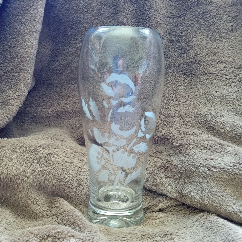 Vintage clear glass bud vase with flower pattern etching